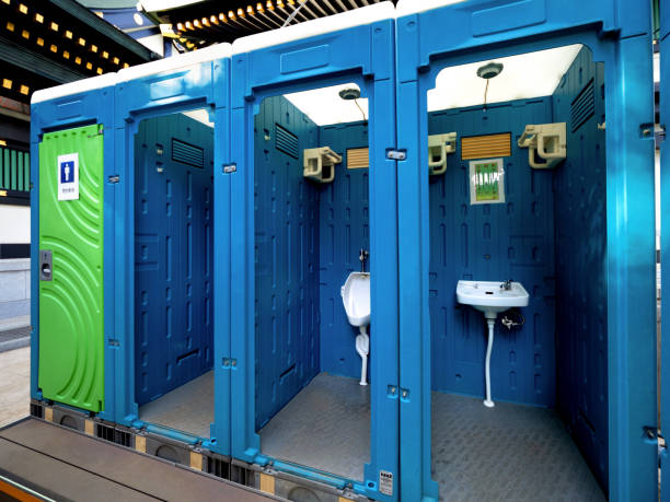 Best Sanitation services for porta potties  in New Hampton, IA