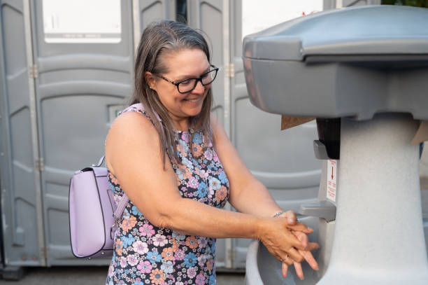Portable Toilet Options We Offer in New Hampton, IA